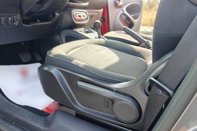 Used smart forfour 2016 1.0L 52 kW Passion Edition Interior 4