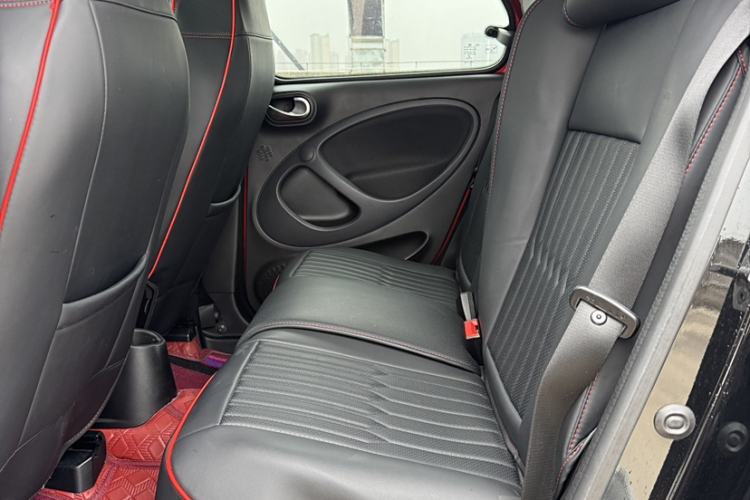 Used smart forfour 2016 1.0L 52 kW Passion Edition Interior 6