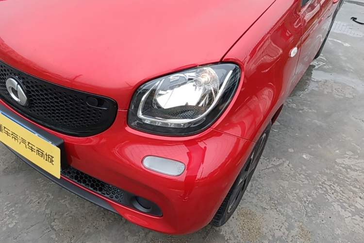 Used smart forfour 2016 1.0L 52 kW Passion Edition Left Front Headlight
