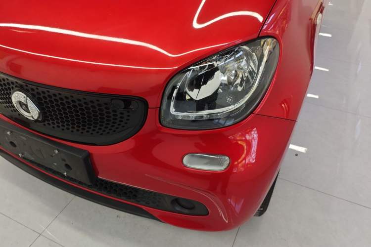 Used smart forfour 2016 1.0L 52 kW Passion Edition Left Front Headlight