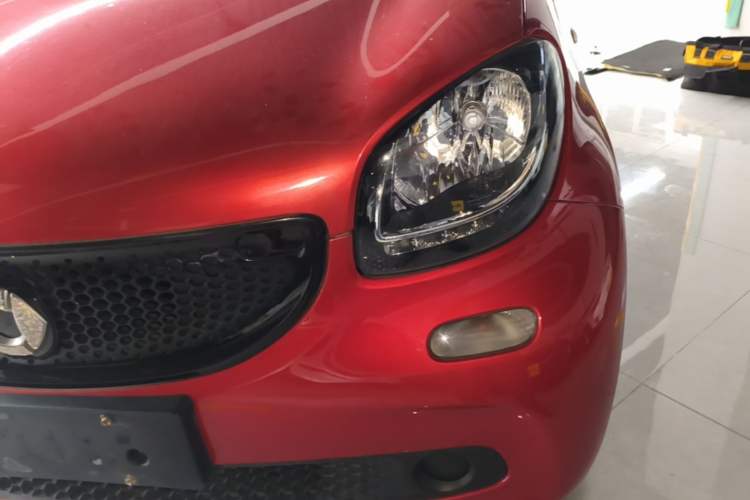 Used smart forfour 2016 1.0L 52 kW Passion Edition Left Front Headlight