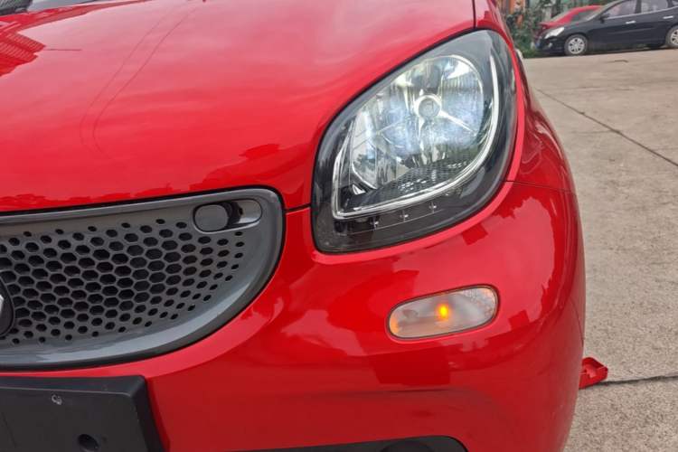 Used smart forfour 2016 0.9T 66 kW Pioneer Edition Left Front Headlight