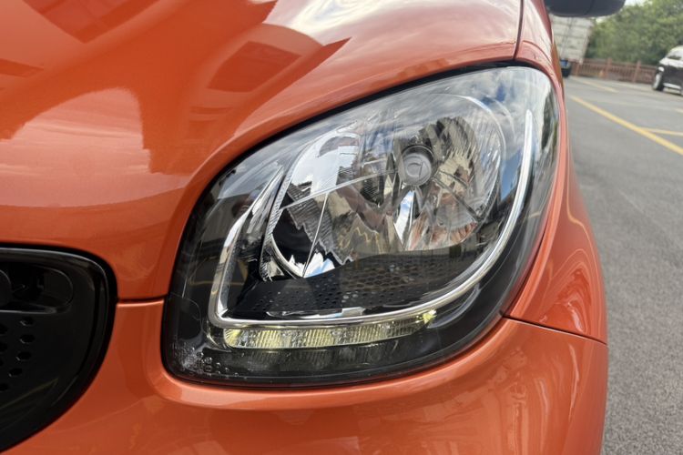 Used smart forfour 2016 1.0L 52 kW Passion Edition Left Front Headlight