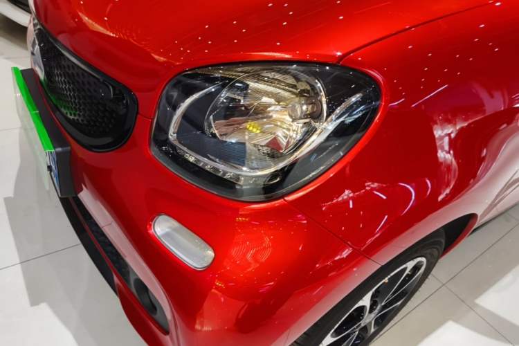 Used smart forfour 2016 1.0L 52 kW Passion Edition Left Front Headlight