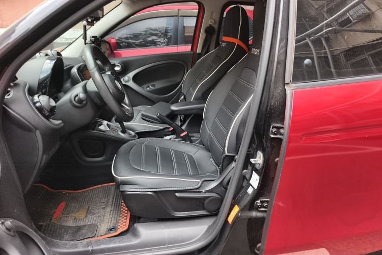Used smart forfour 2016 0.9T 66 kW Pioneer Edition Left Front Seat