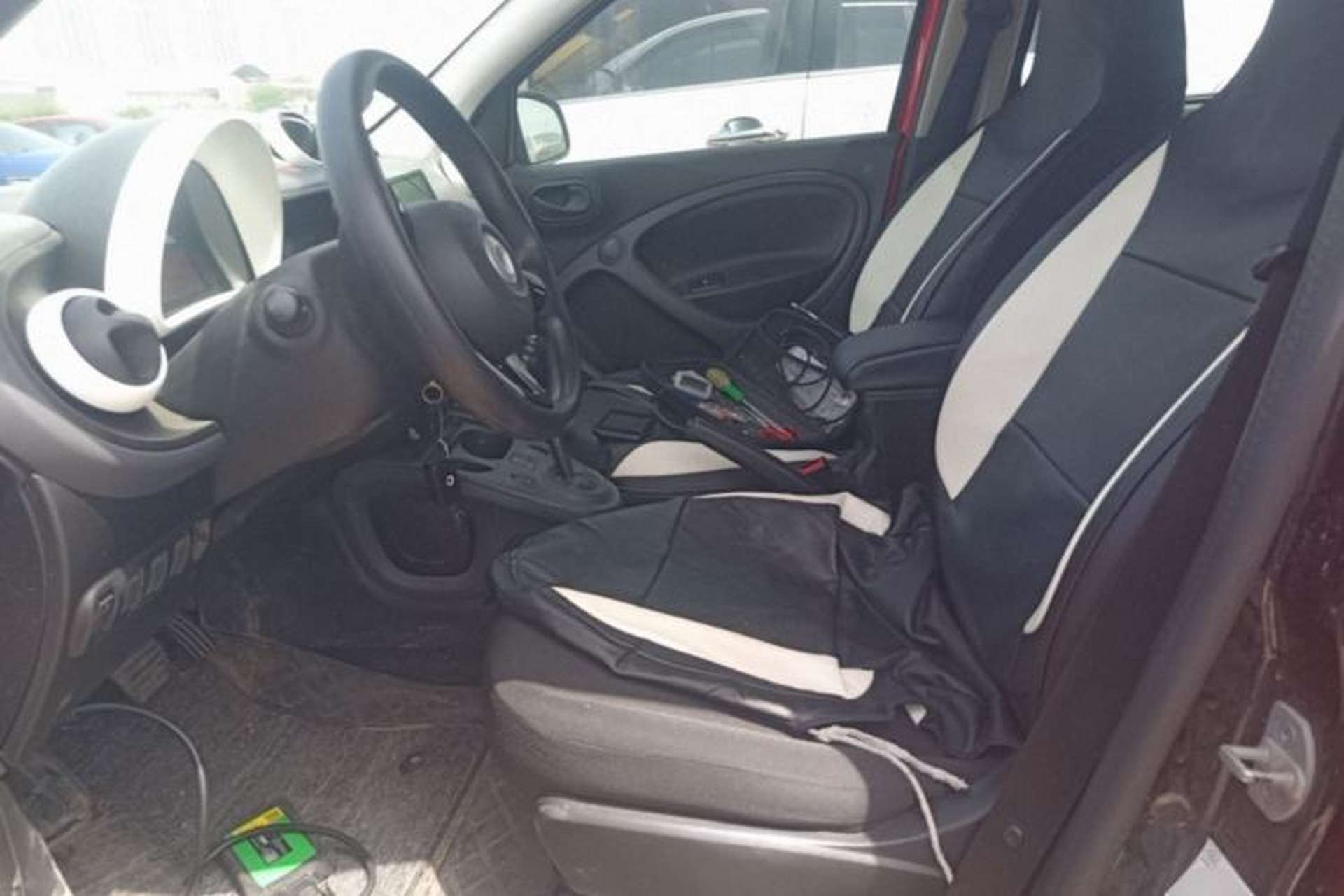 Used smart forfour 2016 1.0L 52 kW Dynamic Edition Left Front Seat