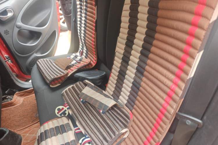 Used smart forfour 2016 1.0L 52 kW Passion Edition Left Rear Seat