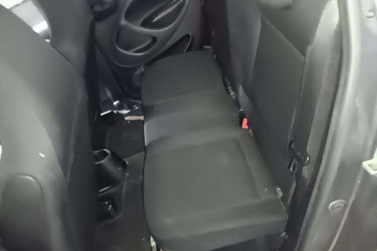 Used smart forfour 2016 1.0L 52 kW Dynamic Edition Left Rear Seat