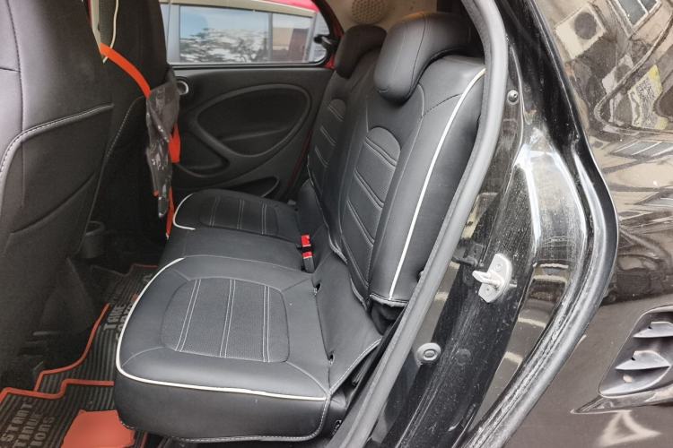 Used smart forfour 2016 0.9T 66 kW Pioneer Edition Left Rear Seat