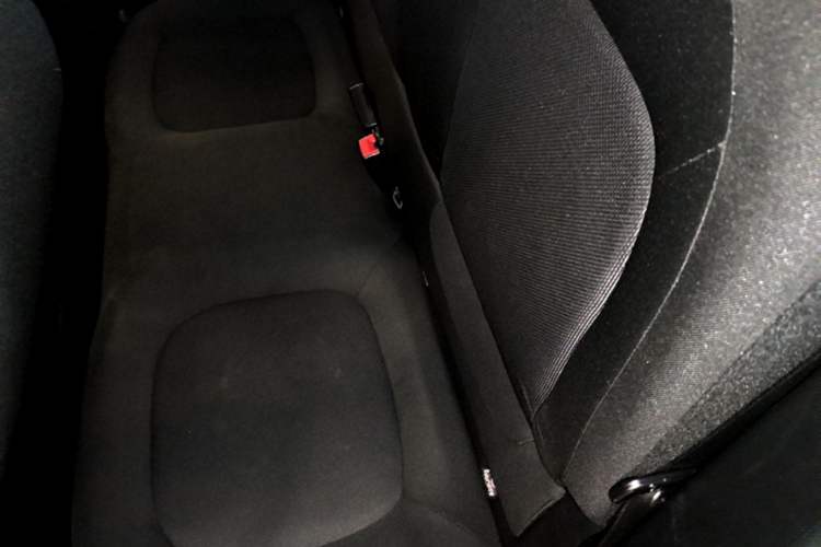 Used smart forfour 2016 1.0L 52 kW Passion Edition Left Rear Seat