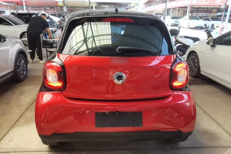 Used smart forfour 2016 1.0L 52 kW Dynamic Edition Rear
