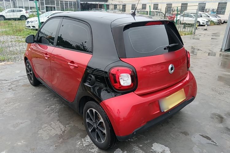 Used smart forfour 2016 1.0L 52 kW Passion Edition Rear Left 45 Deg