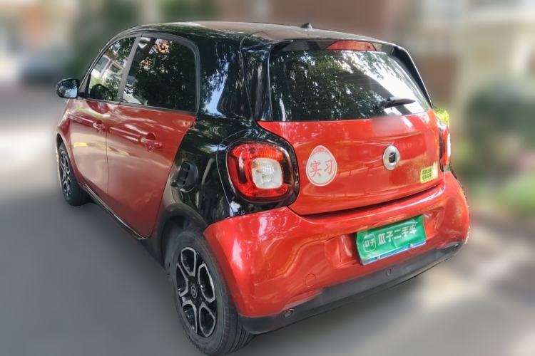 Used smart forfour 2016 0.9T 66 kW Pioneer Edition Rear Left 45 Deg