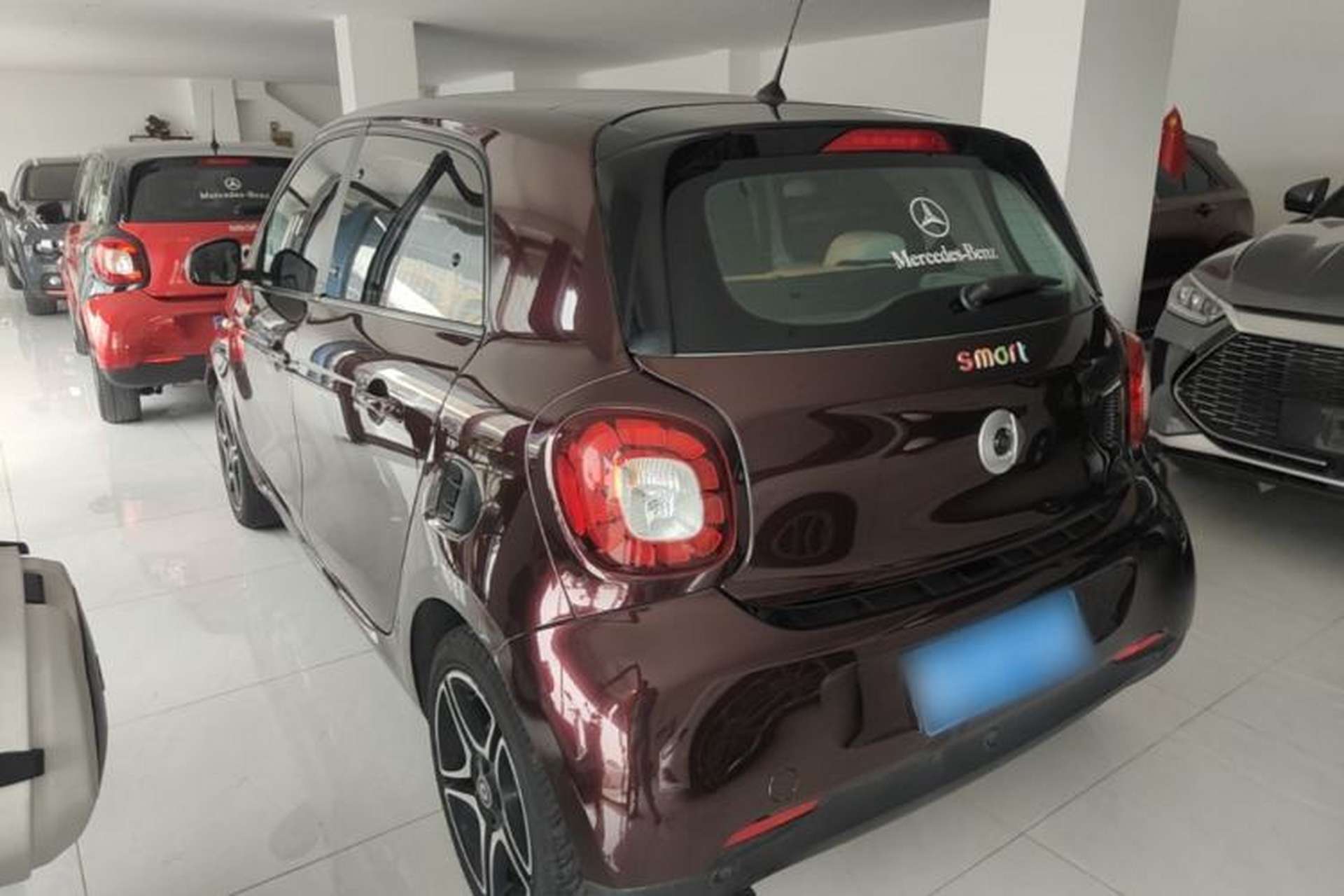 Used smart forfour 2016 0.9T 66 kW Ultimate Edition Rear Left 45 Deg