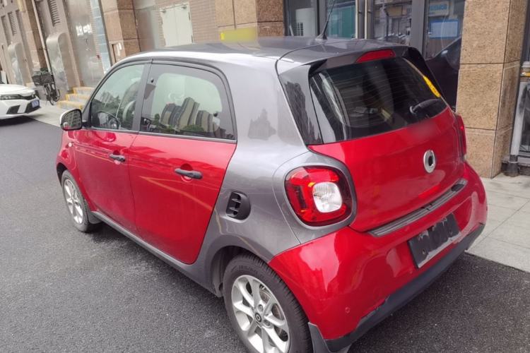 Used smart forfour 2016 1.0L 52 kW Dynamic Edition Rear Left 45 Deg