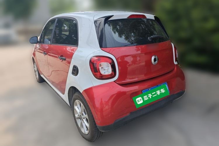 Used smart forfour 2016 1.0L 52 kW Dynamic Edition Rear Left 45 Deg