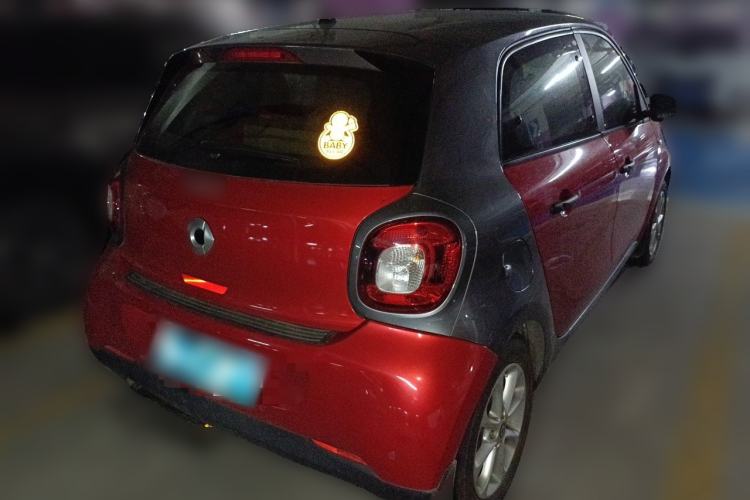 Used smart forfour 2016 1.0L 52 kW Dynamic Edition Rear Right 45 Deg