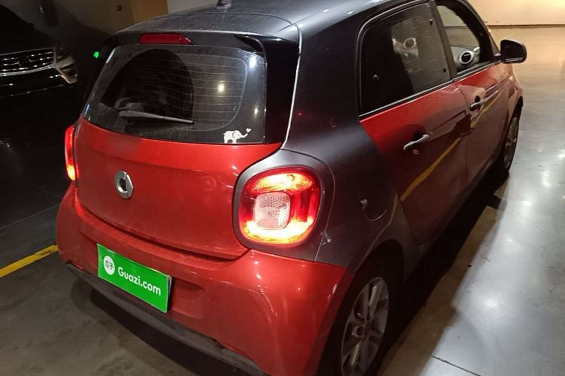 Used smart forfour 2016 1.0L 52 kW Dynamic Edition Rear Right 45 Deg