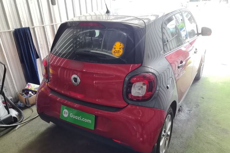 Used smart forfour 2016 1.0L 52 kW Dynamic Edition Rear Right 45 Deg