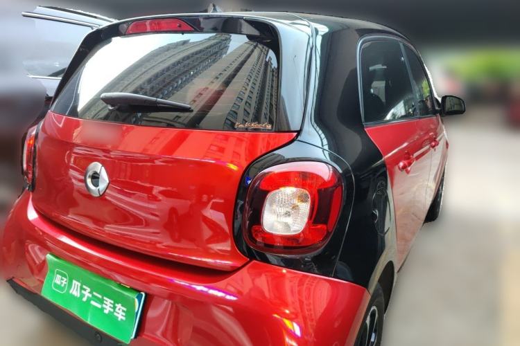 Used smart forfour 2016 1.0L 52 kW Passion Edition Rear Right 45 Deg