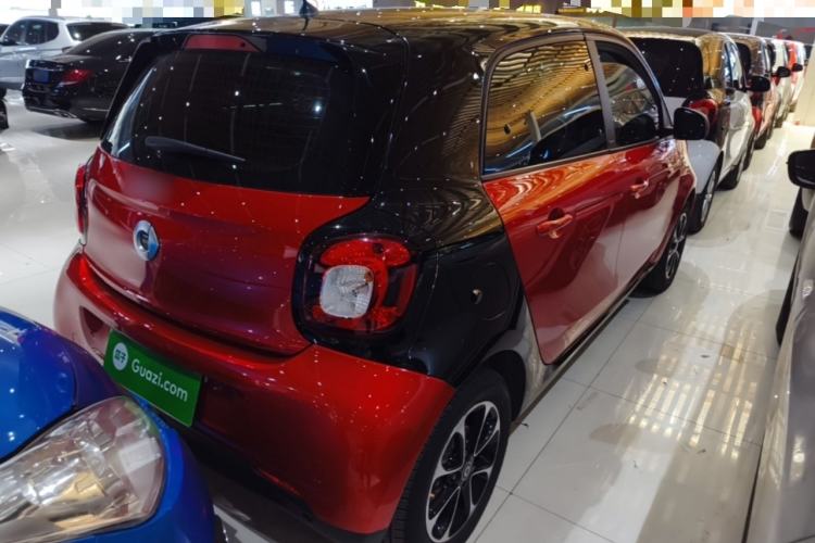 Used smart forfour 2016 1.0L 52 kW Passion Edition Rear Right 45 Deg