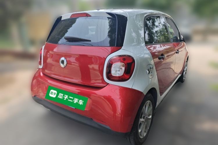 Used smart forfour 2016 1.0L 52 kW Dynamic Edition Rear Right 45 Deg