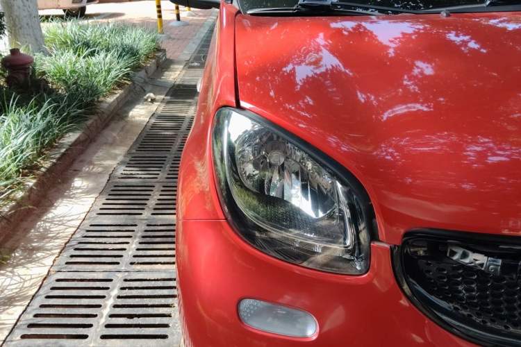 Used smart forfour 2016 0.9T 66 kW Pioneer Edition Right Front Headlight