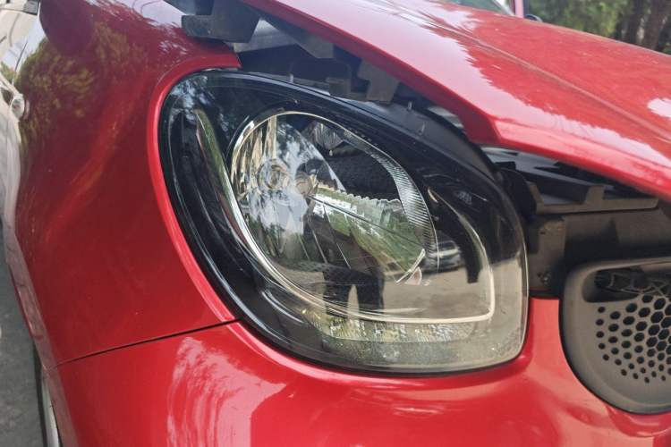 Used smart forfour 2016 1.0L 52 kW Dynamic Edition Right Front Headlight
