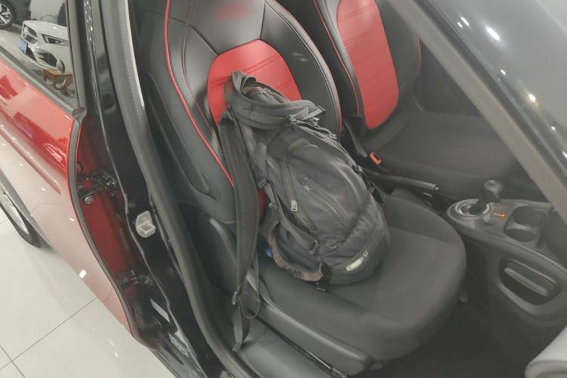 Used smart forfour 2016 1.0L 52 kW Dynamic Edition Right Front Seat