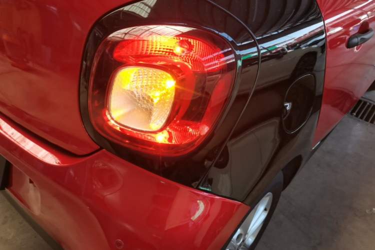 Used smart forfour 2016 1.0L 52 kW Dynamic Edition Right Rear Taillight