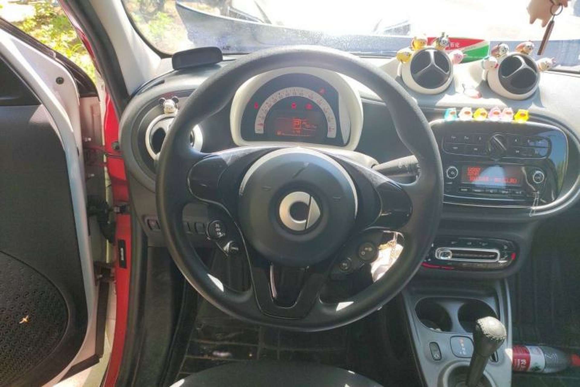 Used smart forfour 2016 1.0L 52 kW Dynamic Edition Steering Wheel