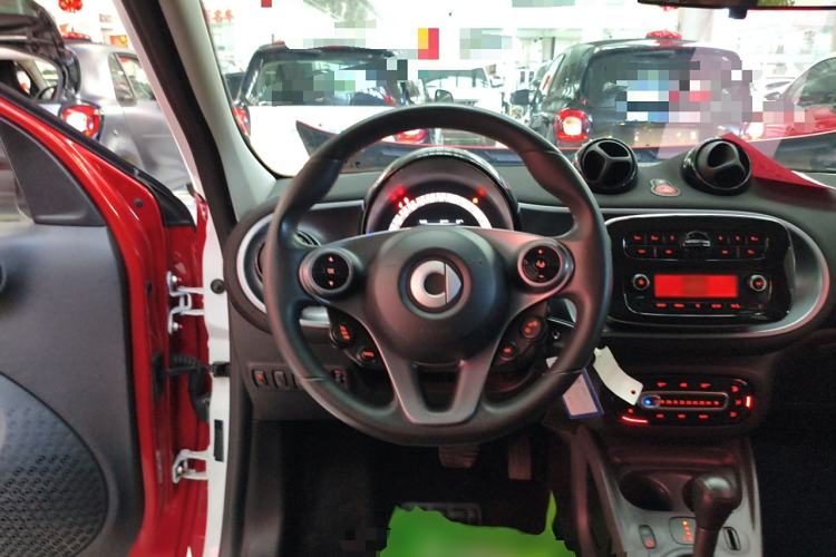 Used smart forfour 2016 1.0L 52 kW Passion Edition Steering Wheel