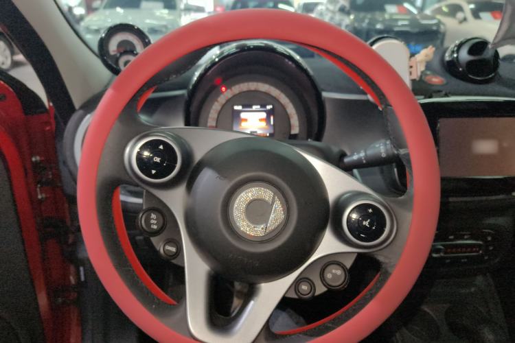 Used smart forfour 2016 0.9T 66 kW Pioneer Edition Steering Wheel