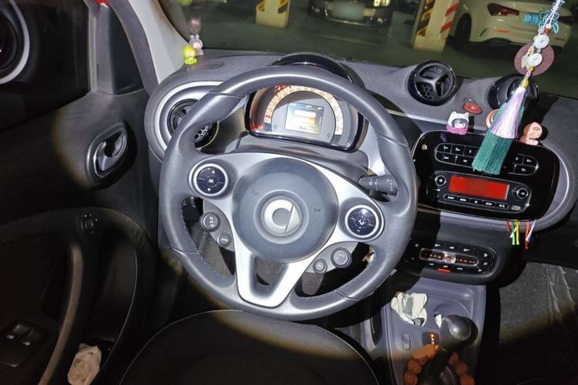 Used smart forfour 2016 1.0L 52 kW Passion Edition Steering Wheel