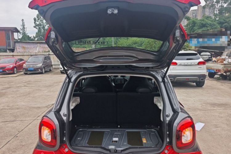 Used smart forfour 2016 0.9T 66 kW Pioneer Edition Trunk