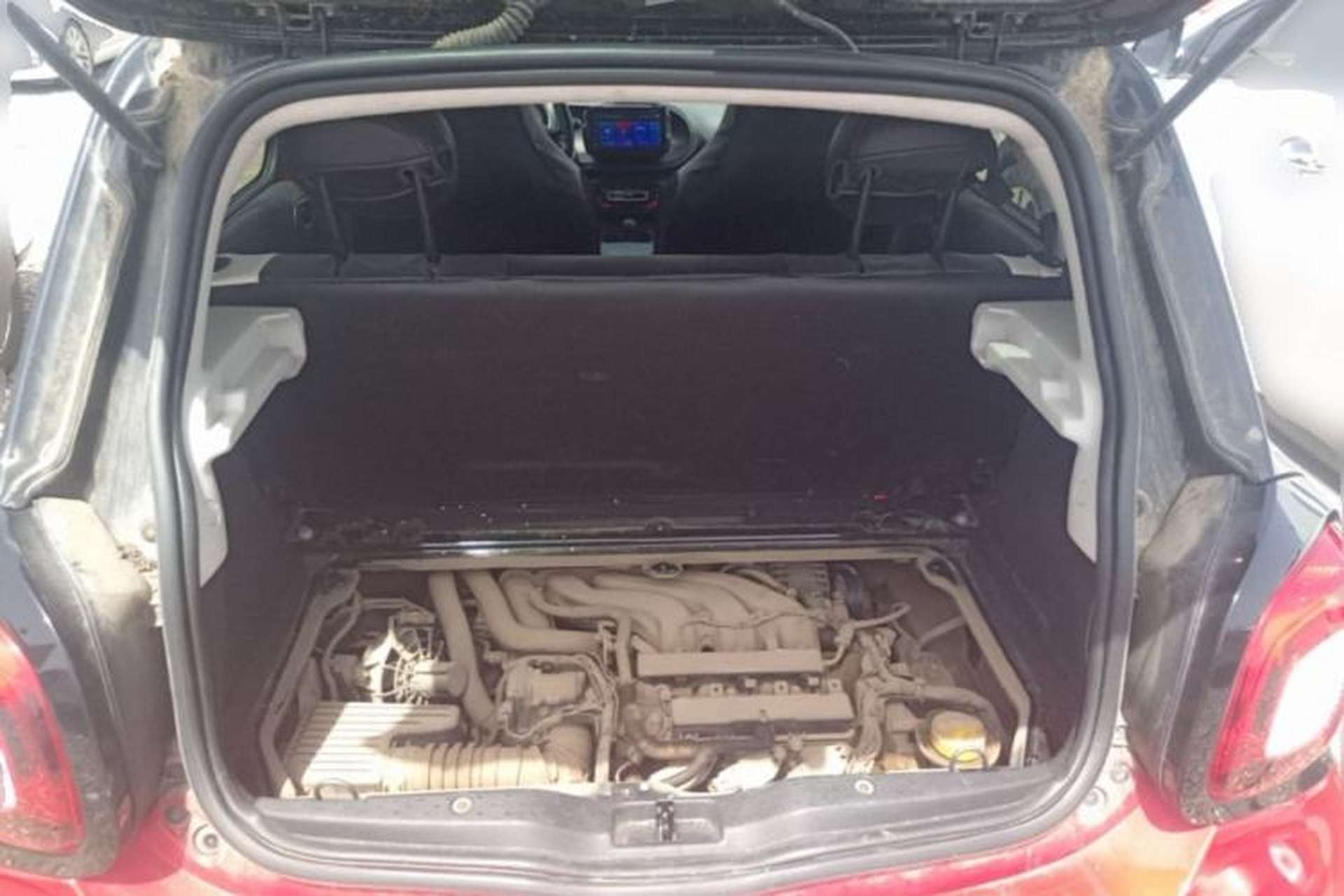 Used smart forfour 2016 1.0L 52 kW Dynamic Edition Trunk