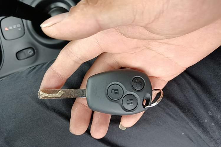 Used smart forfour 2016 1.0L 52 kW Passion Edition Vehicle Key