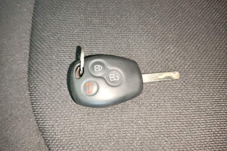 Used smart forfour 2016 1.0L 52 kW Passion Edition Vehicle Key