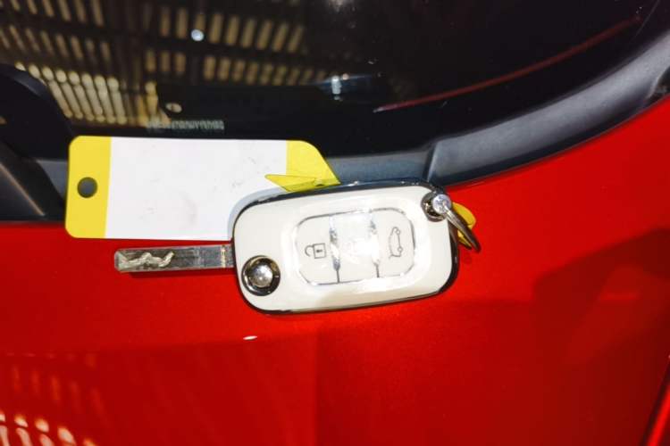 Used smart forfour 2016 1.0L 52 kW Passion Edition Vehicle Key