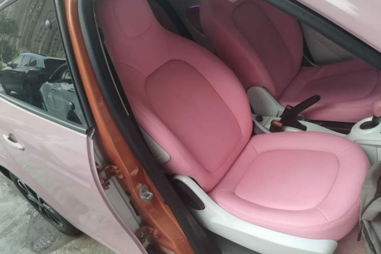 Used smart forfour 2016 1.0L 52 kW Passion Edition Right Front Seat