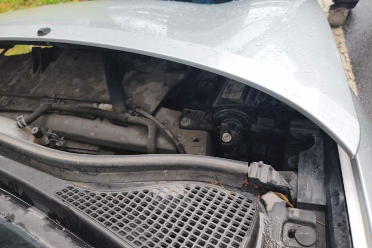 Used smart forfour 2016 1.0L 52 kW Passion Edition Engine Bay Right