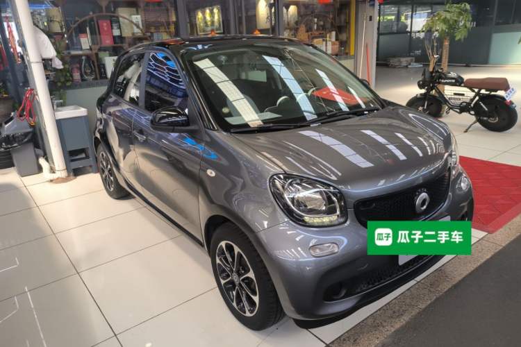 Used smart forfour 2016 1.0L 52 kW Passion Edition Exterior 1
