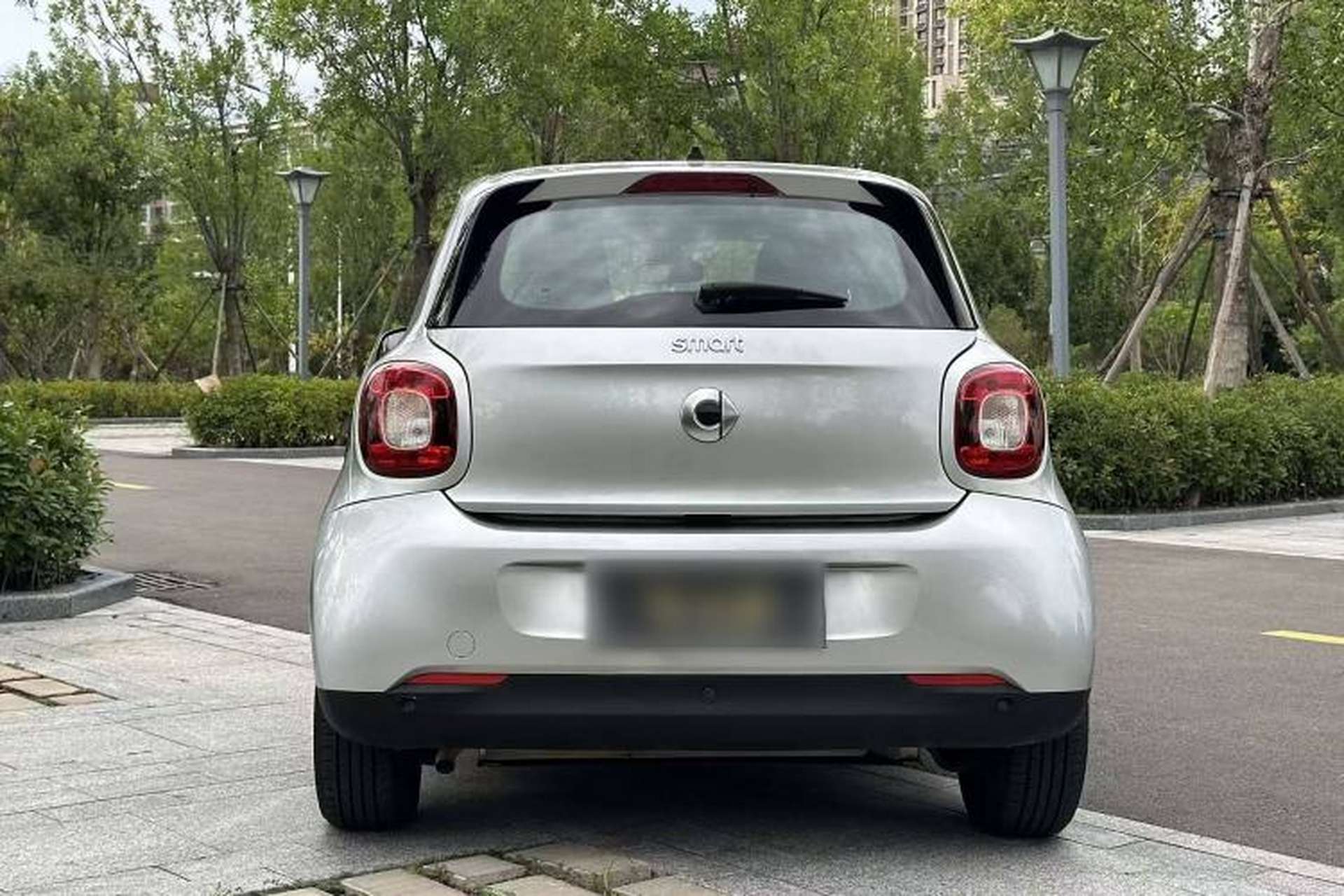 Used smart forfour 2016 0.9T 66 kW Pioneer Edition Exterior 3