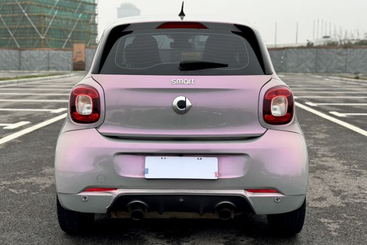 Used smart forfour 2016 0.9T 66 kW Pioneer Edition Exterior 3