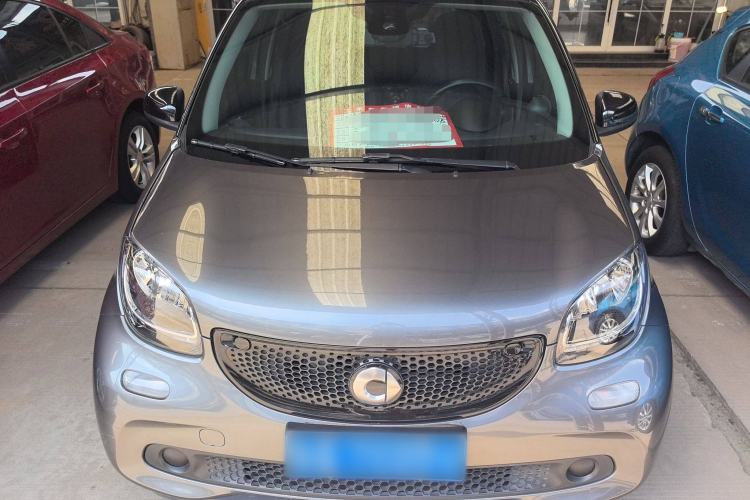 Used smart forfour 2016 0.9T 66 kW Pioneer Edition Exterior 4