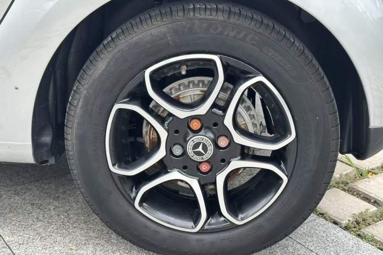 Used smart forfour 2016 0.9T 66 kW Pioneer Edition Exterior 5