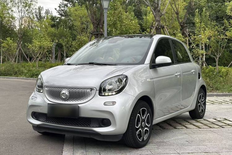 Used smart forfour 2016 0.9T 66 kW Pioneer Edition Exterior 6