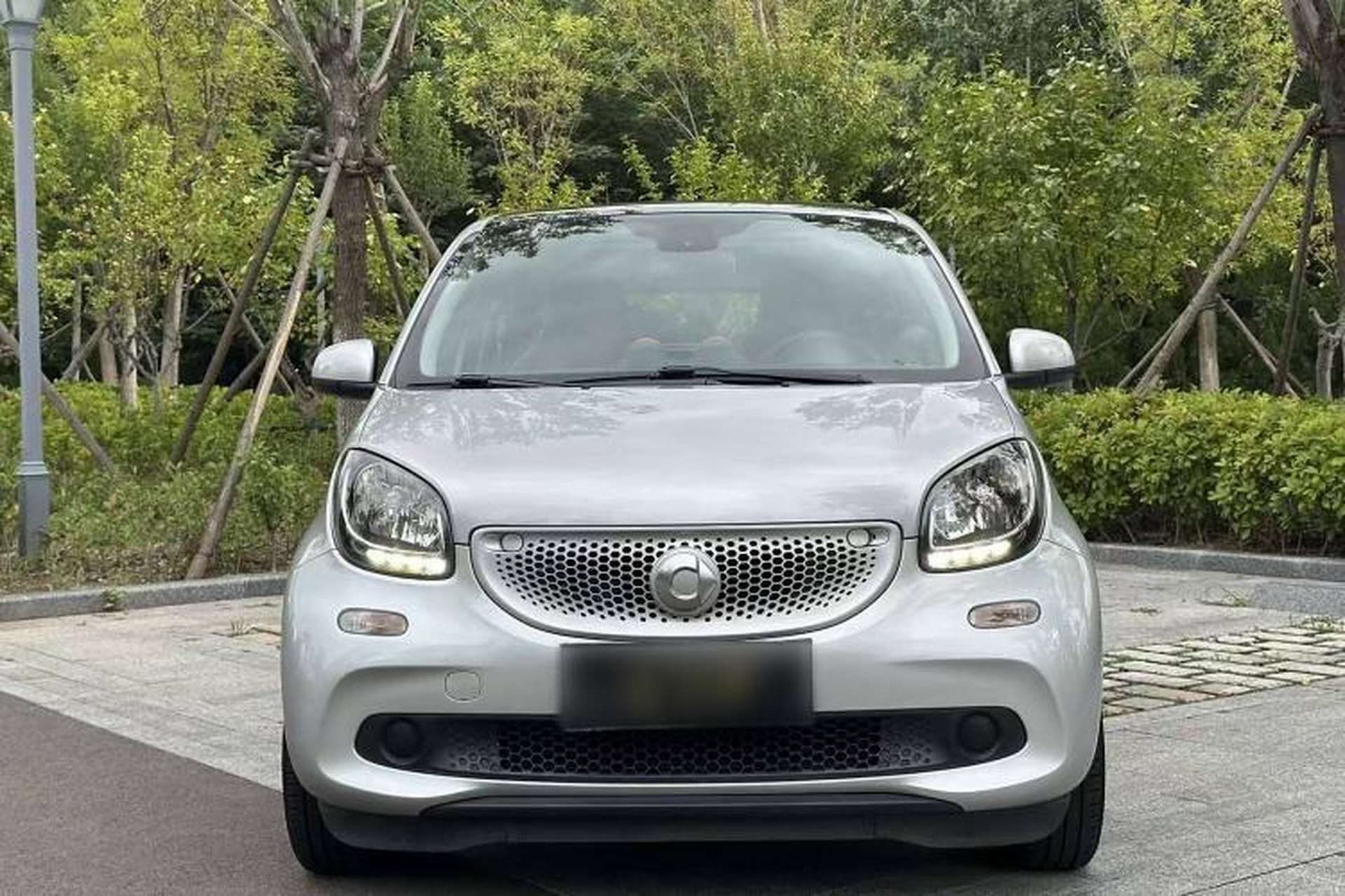 Used smart forfour 2016 0.9T 66 kW Pioneer Edition Exterior 8