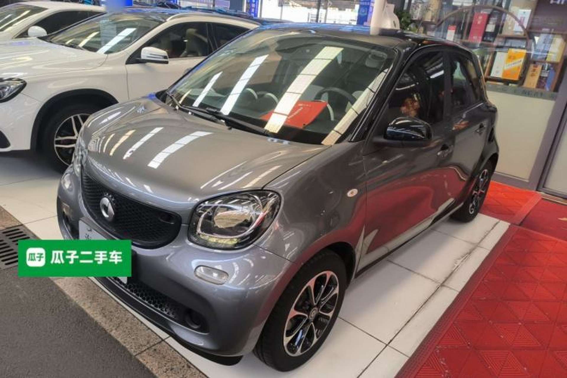 Used smart forfour 2016 1.0L 52 kW Passion Edition Front Left 45 Deg