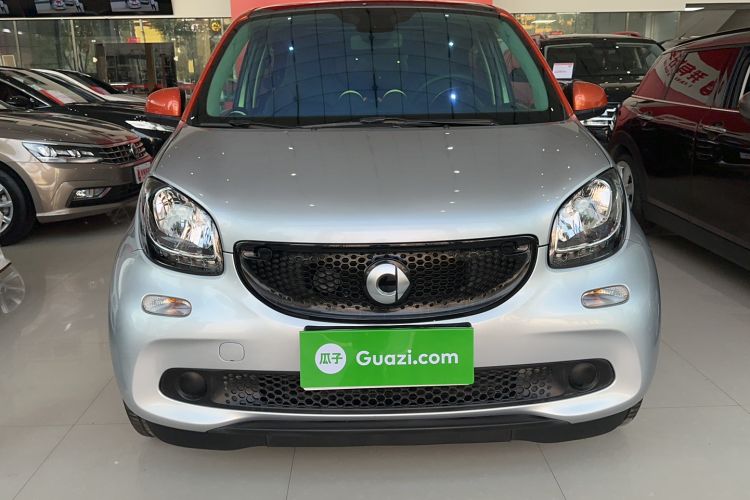 Used smart forfour 2016 1.0L 52 kW Passion Edition Front